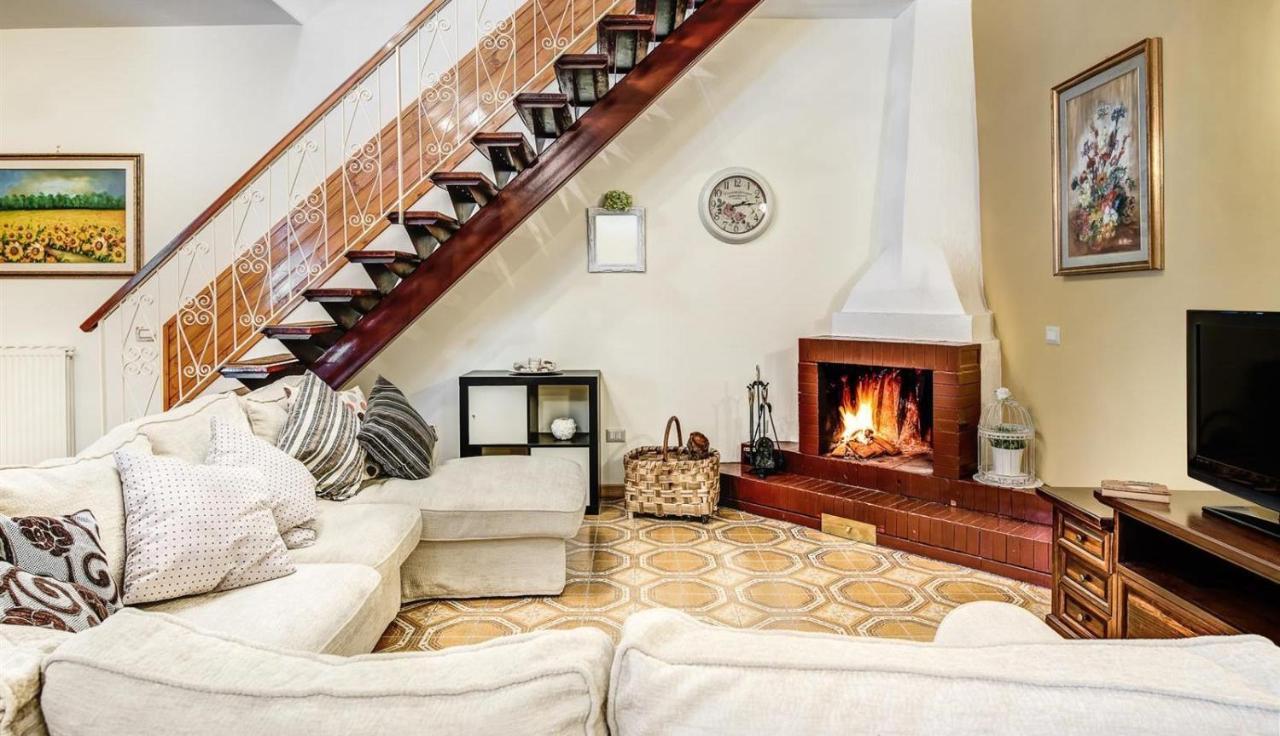 Villa Dei Fiori - Exclusive Villa With Garden In Sorrento Coast Vico Equense Exteriör bild