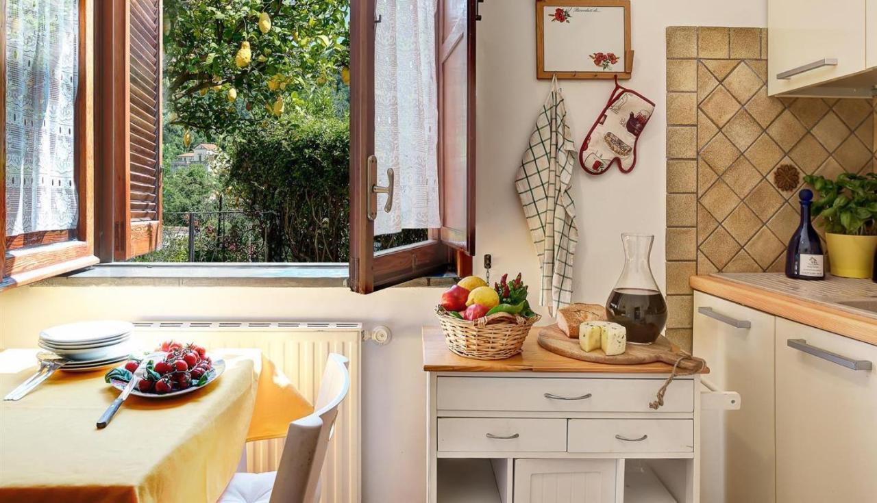Villa Dei Fiori - Exclusive Villa With Garden In Sorrento Coast Vico Equense Exteriör bild